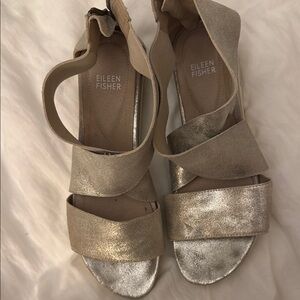 Eileen Fisher Most Popular Metalic gold strap Sandals w/ Platform Sole EUC
